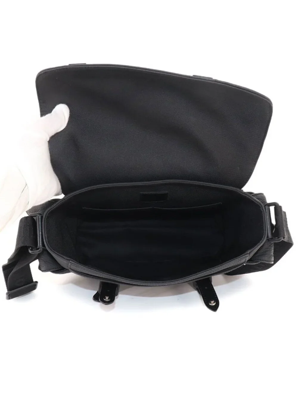 Louis Vuitton Christopher Messenger Shoulder Bag Taurillon Leather Noir